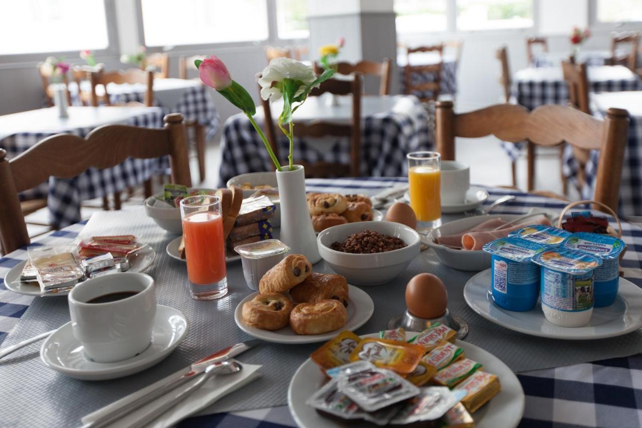 Le Pavillon Bleu Hotel Restaurant รัวย็อง ภายนอก รูปภาพ